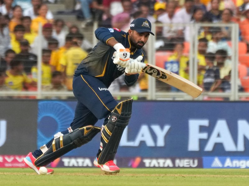 Royal Challengers Bengaluru are stuck with Shahrukh Khan, Rahul Tewatia and need to take a major call, says Sanjay Bangar ahead of Indian Premier League (IPL) 2026, which starts on March 28. Photo credit IANS