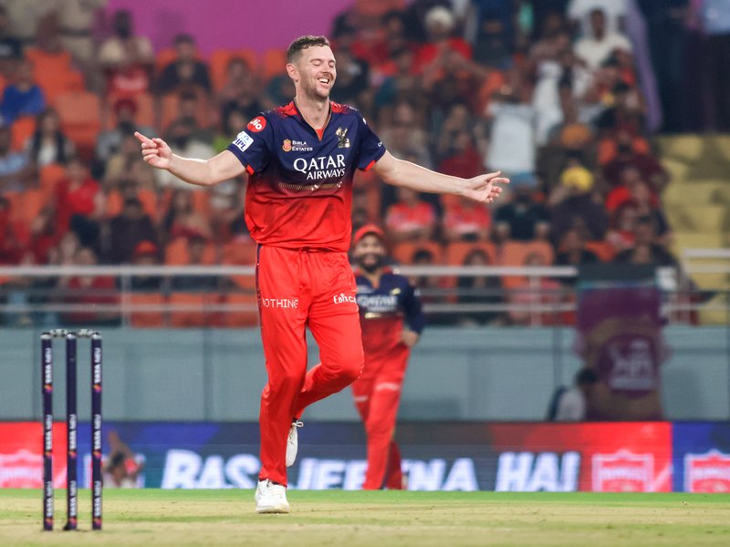 आईपीएल 2026 में हेजलवुड की उपलब्धता पर निर्भर करेगी आरसीबी की सफलता: फाफ डू प्लेसिस