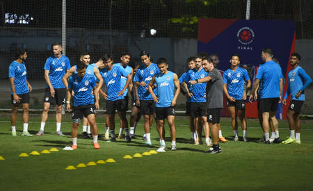 Bengaluru FC brace for tactical battle as Punjab FC seek away redemption an important match of the Indian Super League (ISL) 2025-26 season. at Sree Kanteerava Stadium in Bengaluru on Friday. Photo credit:: AIFF