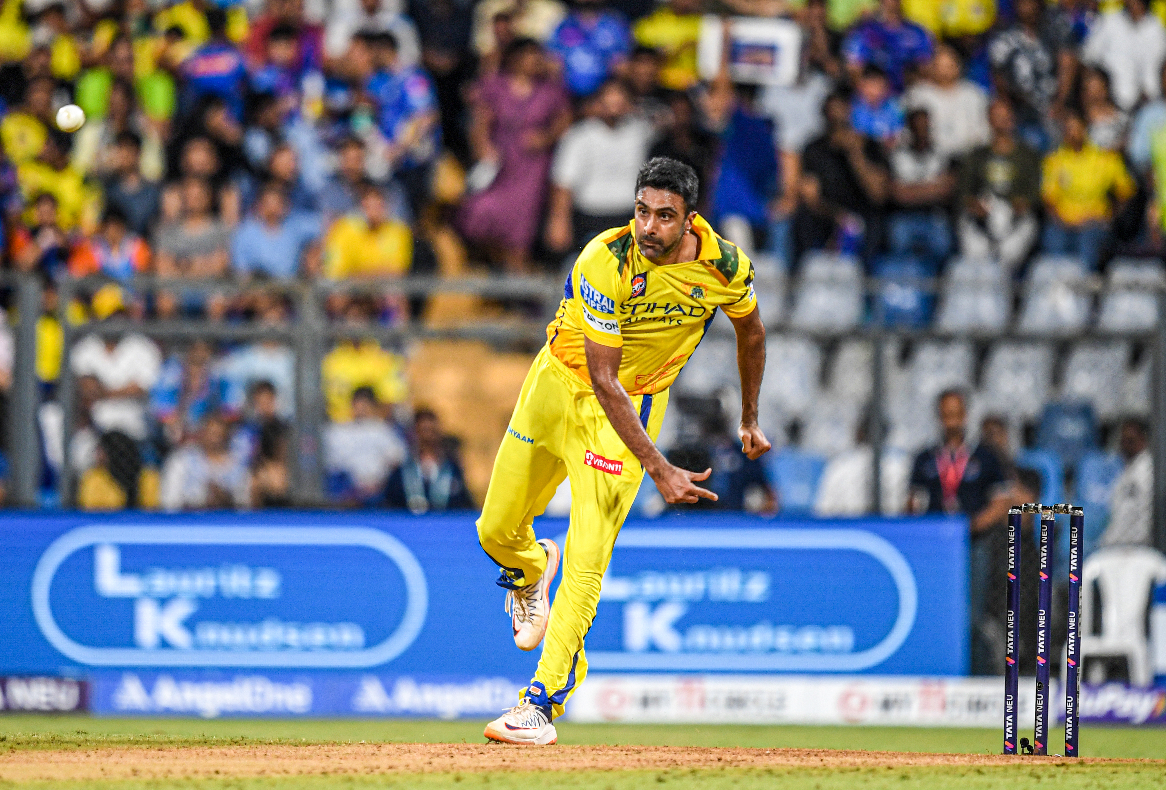 'Scientist of spin bowling': Monty Panesar hails R Ashwin