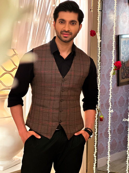 Prateik Chaudhary opens up on being part of ‘Tose Naina Milaike’