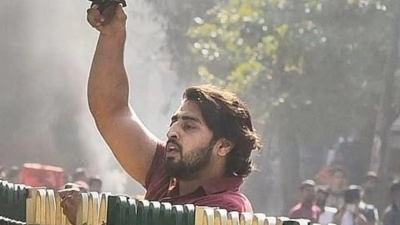 2020 Delhi riots case: Shahrukh Pathan gets bail but to remain in jail for pointing gun at policeman