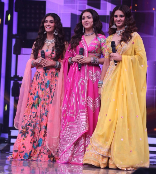 Shakti, Mukti express gratitude to sister Neeti Mohan, say ‘Whatever we are, is only because of you’