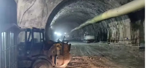 नगरासू में निर्माणाधीन सुरंग में रखे केमिकल में लगी आग