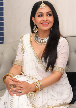 Shubhangi Atre shares cherished Dhanteras memories; to buy gold for daughter