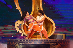 Sangeeta Phogat wins hearts of ‘Jhalak Dikhhla Jaa’ judges with 'Chikni Chameli' act