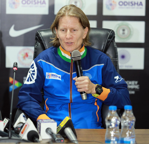 अतीत को भूलकर वर्तमान पर कड़ी मेहनत करे भारतीय हॉकी टीम: शोपमैन