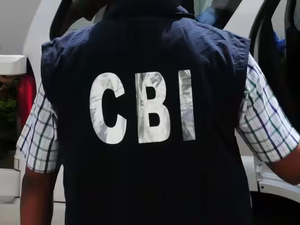 CBI serves notice to Lalu’s close aide in sand mining case