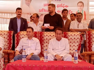 कांग्रेस को एक और झटका, अब कमलनाथ और उनके बेटे नकुलनाथ थामेंगे भाजपा का दामन !