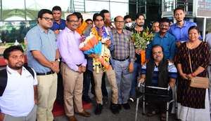 Five-time World Champion Pramod Bhagat receives a hero’s welcome at home