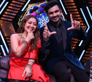 Neha Kakkar, grooves with ‘Gulabi Sadi’ hitmaker Sanju Rathod on 'Superstar Singer 3'