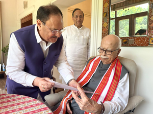 JP Nadda meets veteran BJP leader LK Advani at Delhi hospital, enquires about his health (File photo: IANS)