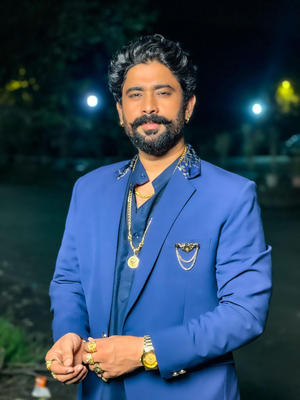 Manmohan Tiwari grew his belly, dyed hair to look older' for his role in 'Mishri'