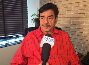 If Waqf (amendment) bill was to be sent to JPC, why did govt bring it: Shatrughan Sinha (IANS Interview)