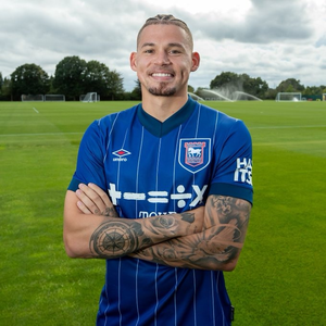 Ipswich Town announce signing of Manchester City midfielder Kalvin Phillips on loan 