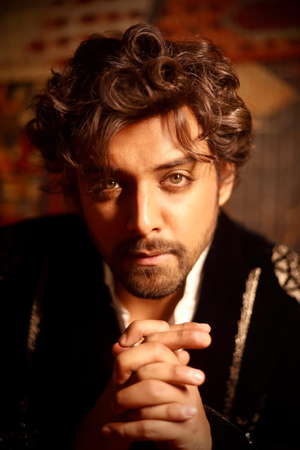 Samarth Jurel talks about issues he faced for having different coloured eyes