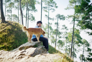 Siddhant Chaturvedi shares a ‘pawrfect’ moment with furry friend in Uttarakhand