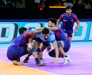 Ashu Malik caps off well-rounded team effort as Dabang Delhi K.C. beat Bengal Warriorz in a Season 11 match of the Pro Kabaddi League (PKL) at the GMCB Indoor Stadium in Hyderabad on Thursday.  Photo credit: PKL