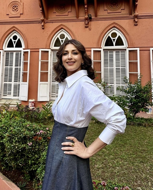 	Sonali Bendre is in ‘college again’