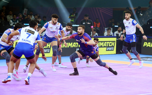 Super show by Ashu Malik helps Dabang Delhi K.C. humble Haryana Steelers in a Season 11 match of the Pro Kabaddi League (PKL) at the Badminton Hall in the Balewadi Sports Complex in Pune on Saturday. Photo credit: PKL