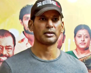 Vishal heaves sigh of relief as Madha Gaja Raja releases;  Thanks God, audience for good response 