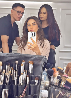 Rakul Preet Singh switches on her 'work mode' this Makar Sankranti