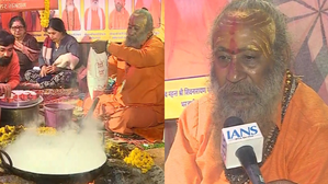 महाकुंभ में छाए रबड़ी वाले बाबा, श्रद्धालुओं को फ्री में देते हैं प्रसाद