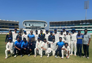 Gujarat crush Saurashtra in Sheldon Jackson's last game in Ranji Trophy quarterfinal clash in Rajkot on Tuesday. Photo credit:  Gujarat Cricket Association