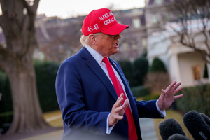 Trump suggests Zelensky doesn't want to make peace while Putin does