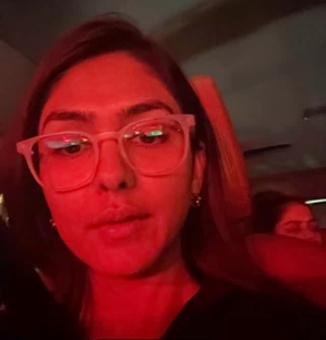 Mrunal Thakur performs a 'flop show to a 'hit song'