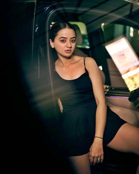 Helly Shah: Challenging myself with roles that push my boundaries excites me 