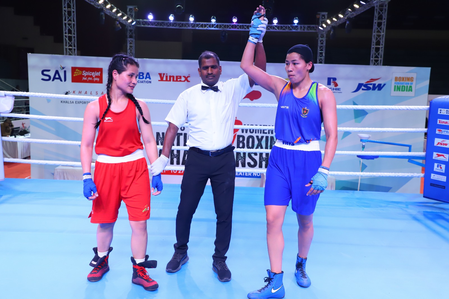 Jaismine Lamboria cruised into quarterfinals with a dominant win over Chandigarh’s Ruchika in the preliminaries of the 8th Elite Women’s National Boxing Championship 2025 at Shaheed Vijay Singh Pathik Sports Complex, Greater Noida, Uttar Pradesh, on Sunday. Photo credit: BFI