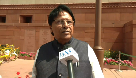 Ramji Lal Suman refuses to apologise as Karni Sena attacks SP leader's residence over 'Rana Sanga' remark