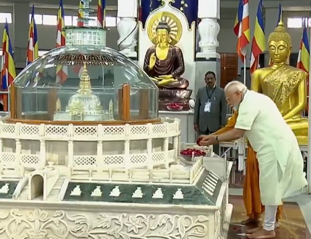 PM Modi pays tribute to Ambedkar at Deekshabhoomi