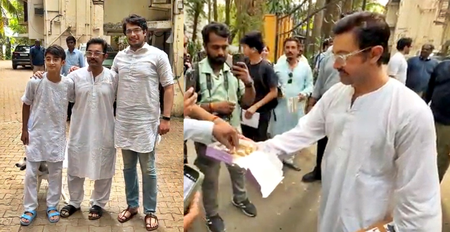 Aamir Khan poses with sons Junaid and Azad during Eid
