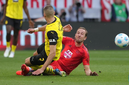 Borussia Dortmund frustrate Bayern Munich in Klassiker to keep title race alive in Bundesliga 2024-25 on Saturday. Photo credit: Xinhua