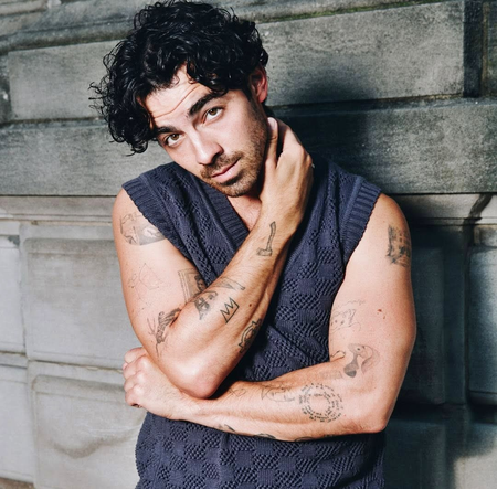 Joe Jonas talks about his phone-free performance for crowd