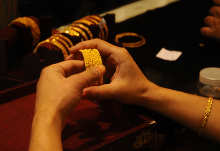 Gold shines on Akshaya Tritiya: Prices up by over 30 pc in a year