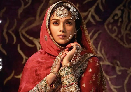 Aditi Rao Hydari reminisces Bibbojaan as Heeramandi turns 1: 'She lives in my heart forever' 