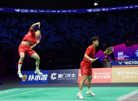China sweeps aside Malaysia to reach semifinals of the Sudirman Cup badminton competition in Xiamen (China) on Friday. Photo credit: Xinhua