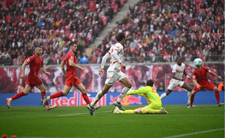 Poulsen’s stoppage-time equaliser delays Bayern Munich’s title celebration as RB Leipzig rescue 3-3 draw on Saturday. Photo credit: RB Leipzig/X