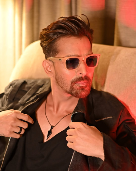 Babil Khan row: Harshvardhan Rane comes out in actor’s support, asks him to stay away from ‘after parties’	