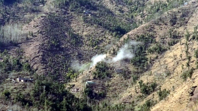 For 11th consecutive day, Pakistan resorts to firing on J&K LoC, Indian troops respond strongly (File Photo)