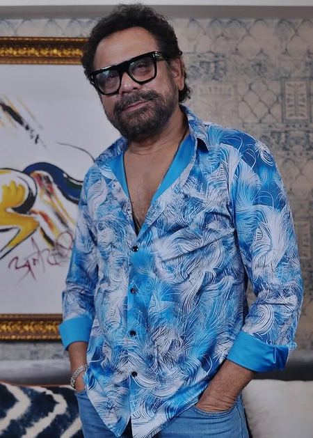 Anees Bazmee celebrates 35 years of 'Swarg'