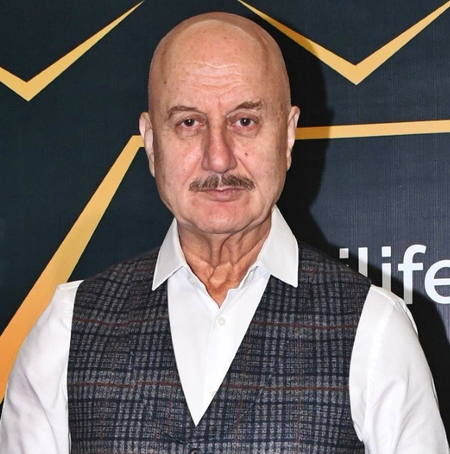 Anupam Kher embraces his ‘Hindi medium’ roots at Cannes, asks to overlook his English pronunciation