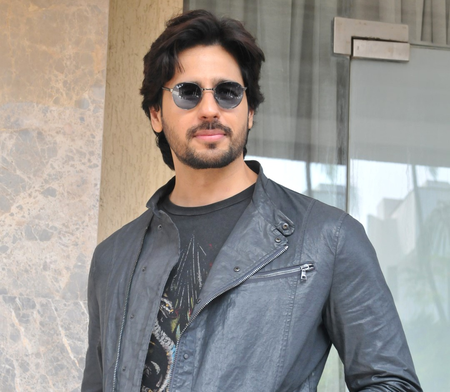 Sidharth Malhotra expresses deep gratitude for the nation’s heroes 
