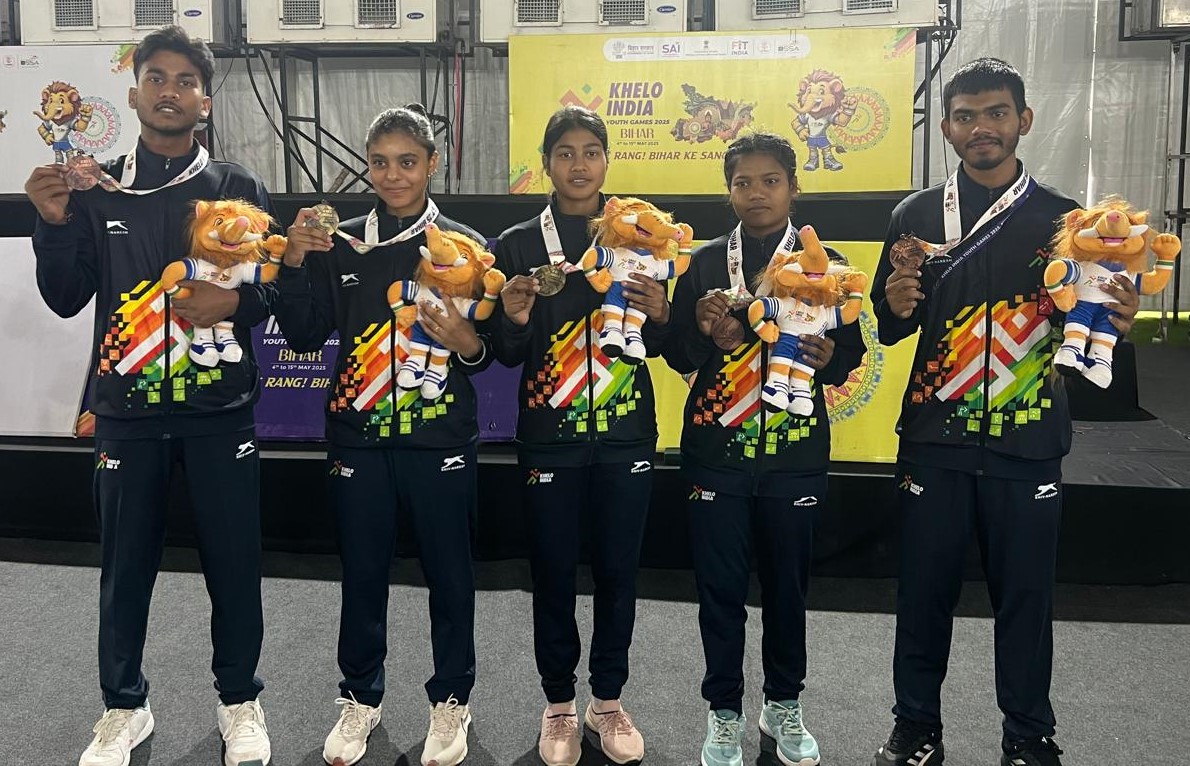Hosts Bihar pick up historic gold medals as Manipur dominate in Thang-Ta at the Khelo India Youth Games 2025 in Rajgir, Bihar on Wednesday. Photo credit: SAI Media
