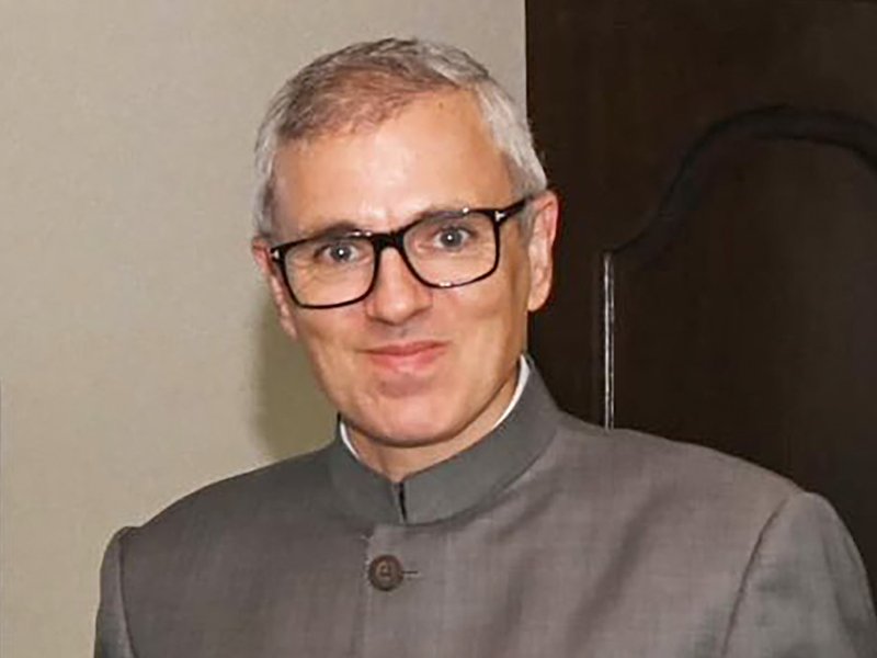 Omar Abdullah calls for comprehensive & well-thought-out tourism revival plan