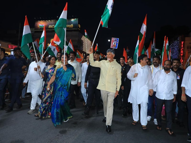 Andhra Pradesh CM, his deputy participate in Tiranga Rally
