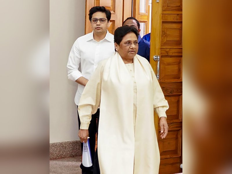 Mayawati welcomes Ashok Siddharth's retirement, 'fully releases' nephew Akash Anand from BSP